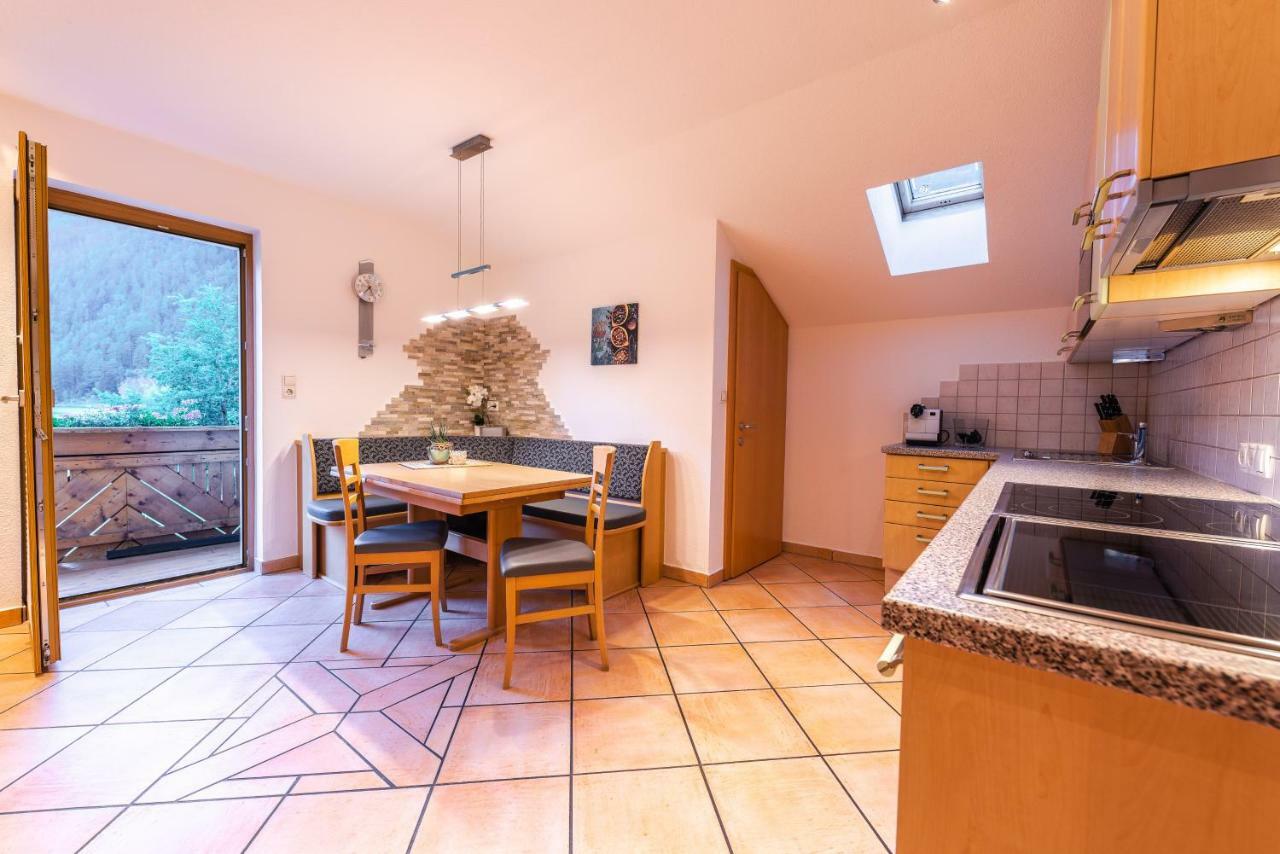 Ferienwohnung Haus Viktoria Längenfeld Exterior foto